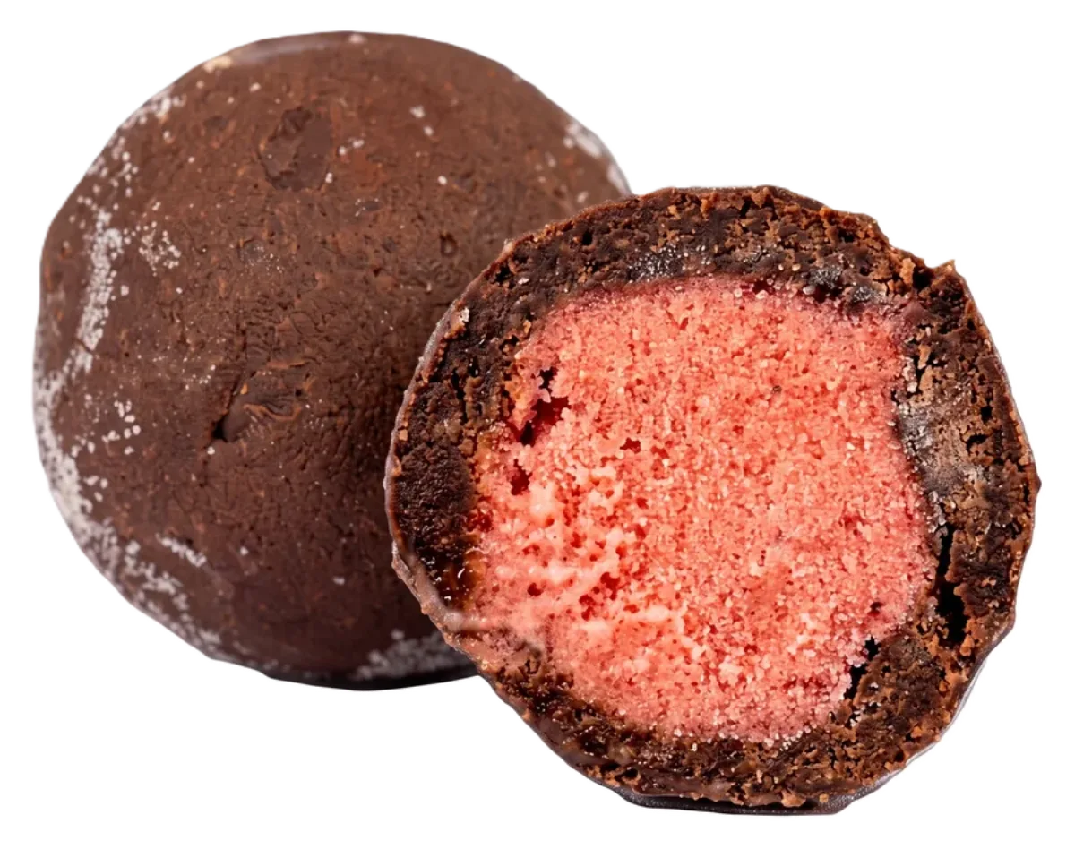 kü:gerl Brownie mit Erdbeer-Minze, ganz und aufgeschnitten