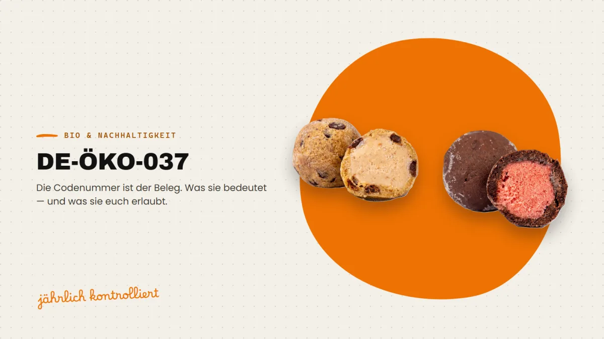 Zwei kü:gerl auf einem orangen Klecks, daneben die Bio-Codenummer DE-ÖKO-037